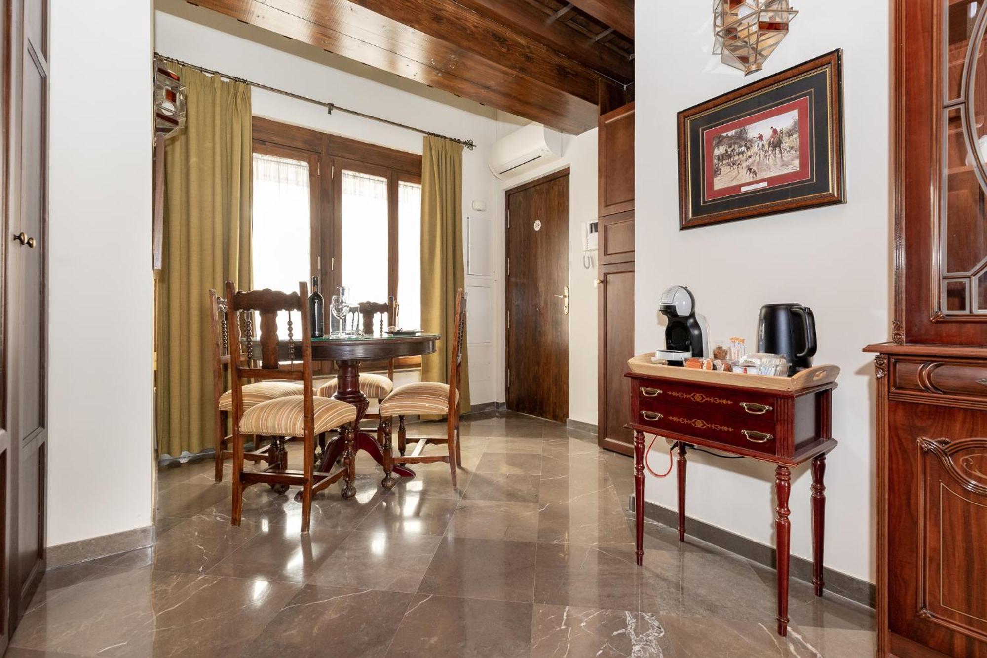 Apartamentos En Pleno Centro, Aljibe Rodrigo Del Campo 2C Гранада Екстер'єр фото